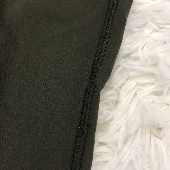 Lululemon Keep It Classic Crop *23" Dark Olive - Picture 4 of 6